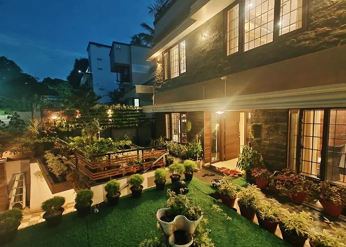 Private villas Ishaara Prime - Personalized Stay With Amenities At Heart Of City